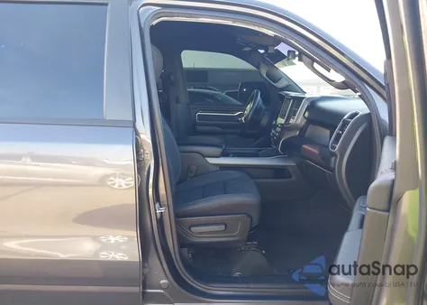 2022 Ram 1500 Big Horn 4X2 5'7 Box from USA, damaged, VIN 1C6RREFT5NN156502